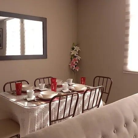Apartamento Acogedor A Unos Pasos De La Upao Trujillo Exterior photo